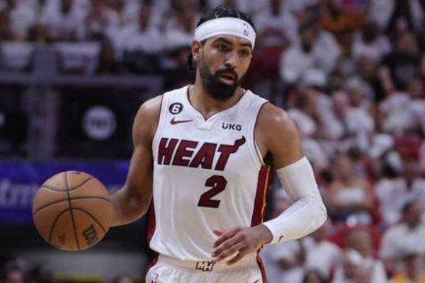 <a href=http://8809.jianzhanzj.com/tag/huren.html target=_blank class=infotextkey>湖人</a>主帥哈姆宣布文森特復(fù)出:出場時間限制為14-17分鐘